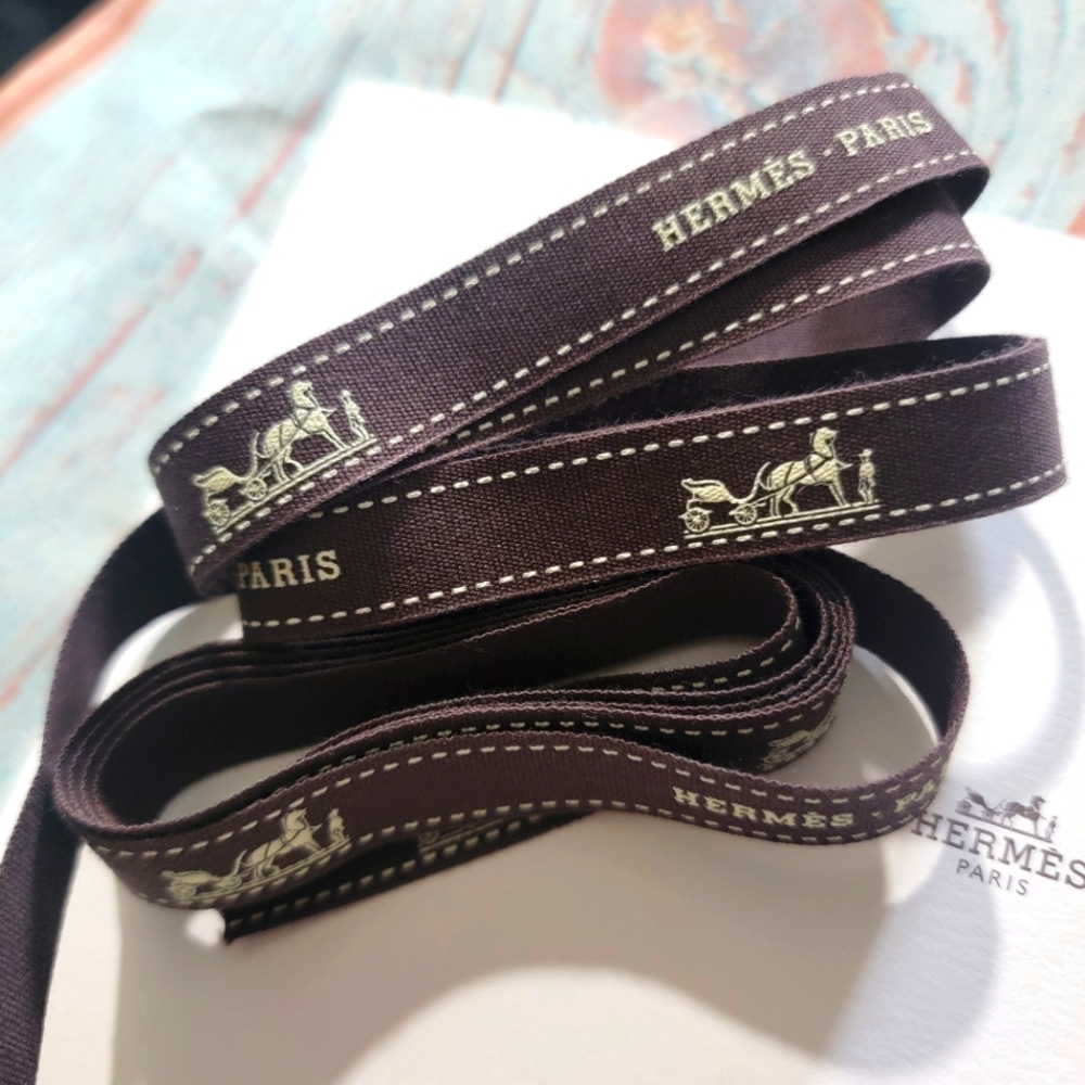 40" Long Hermes Ribbon - Picture 1 of 1